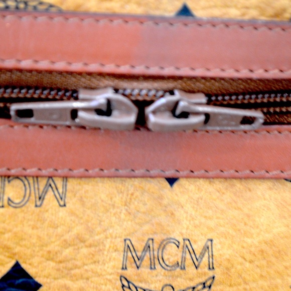 MCM Visetos Congnac Boston Bag Golf Collection Large - Picture 10 of 16